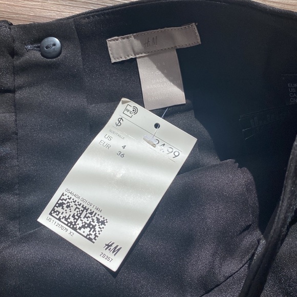 Skirt - Picture 2 of 4